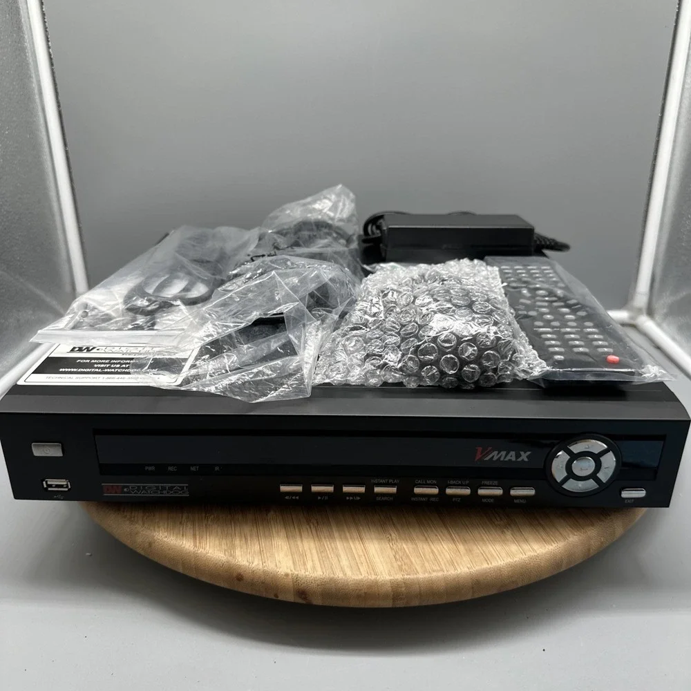 Digital Watchdog VMAX - VMAX8 8CH DVR 500GB Security Recorder Brand New